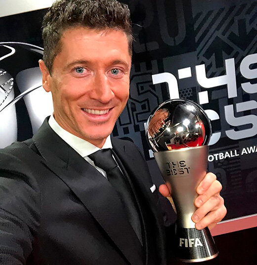 Левандовски – лучший игрок мира 2021 года по версии FIFA